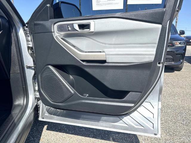 Certified 2023 Ford Explorer XLT w/ Equipment Group 202A image 29