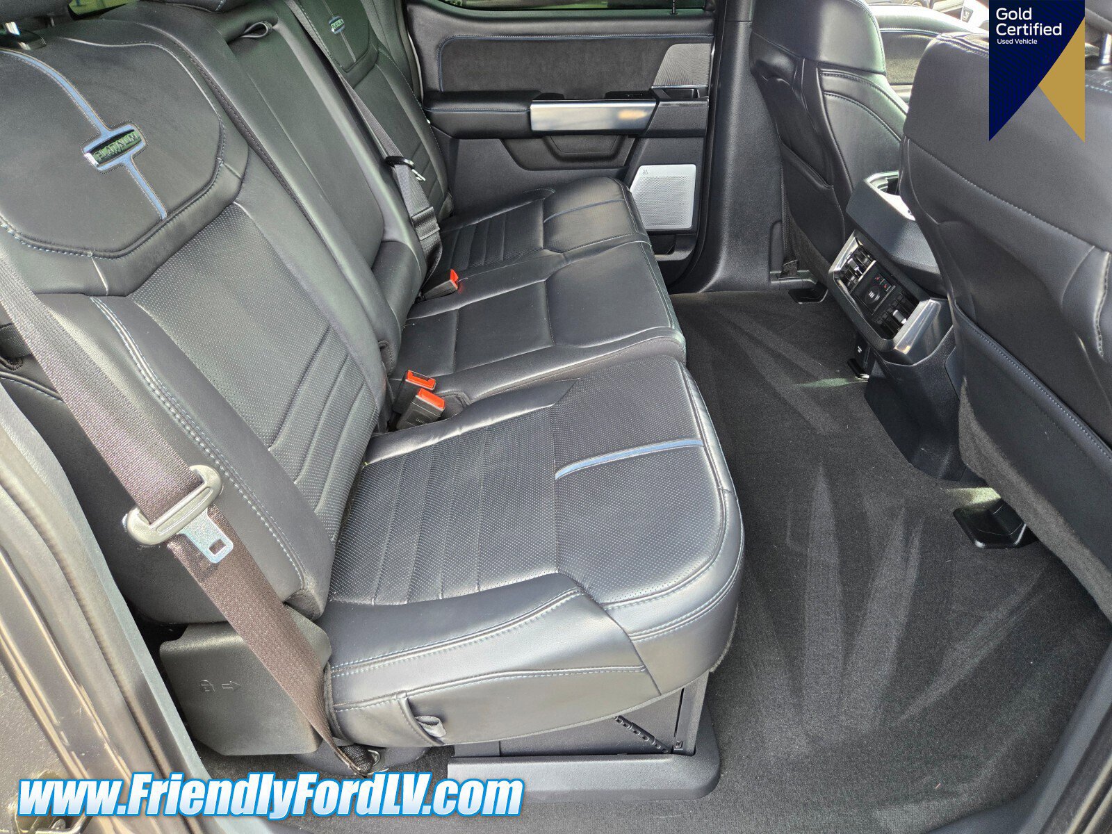 Certified 2025 Ford F350 Platinum w/ FX4 Off-Road Package image 13