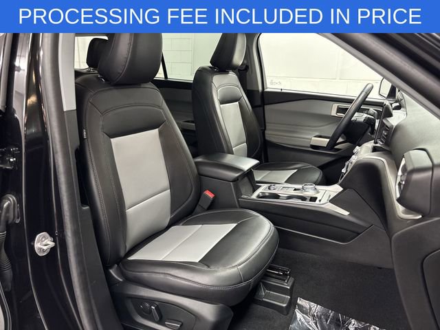 Certified 2023 Ford Explorer XLT w/ Equipment Group 202A AWD/4WD image 17