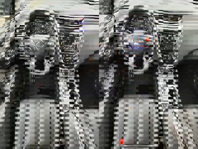 Used 2023 Nissan Murano SV image 12