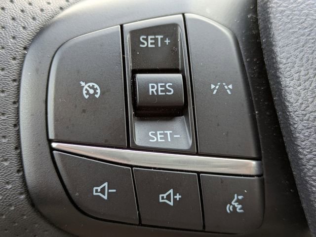 Certified 2023 Ford Escape ST-Line AWD/4WD image 25