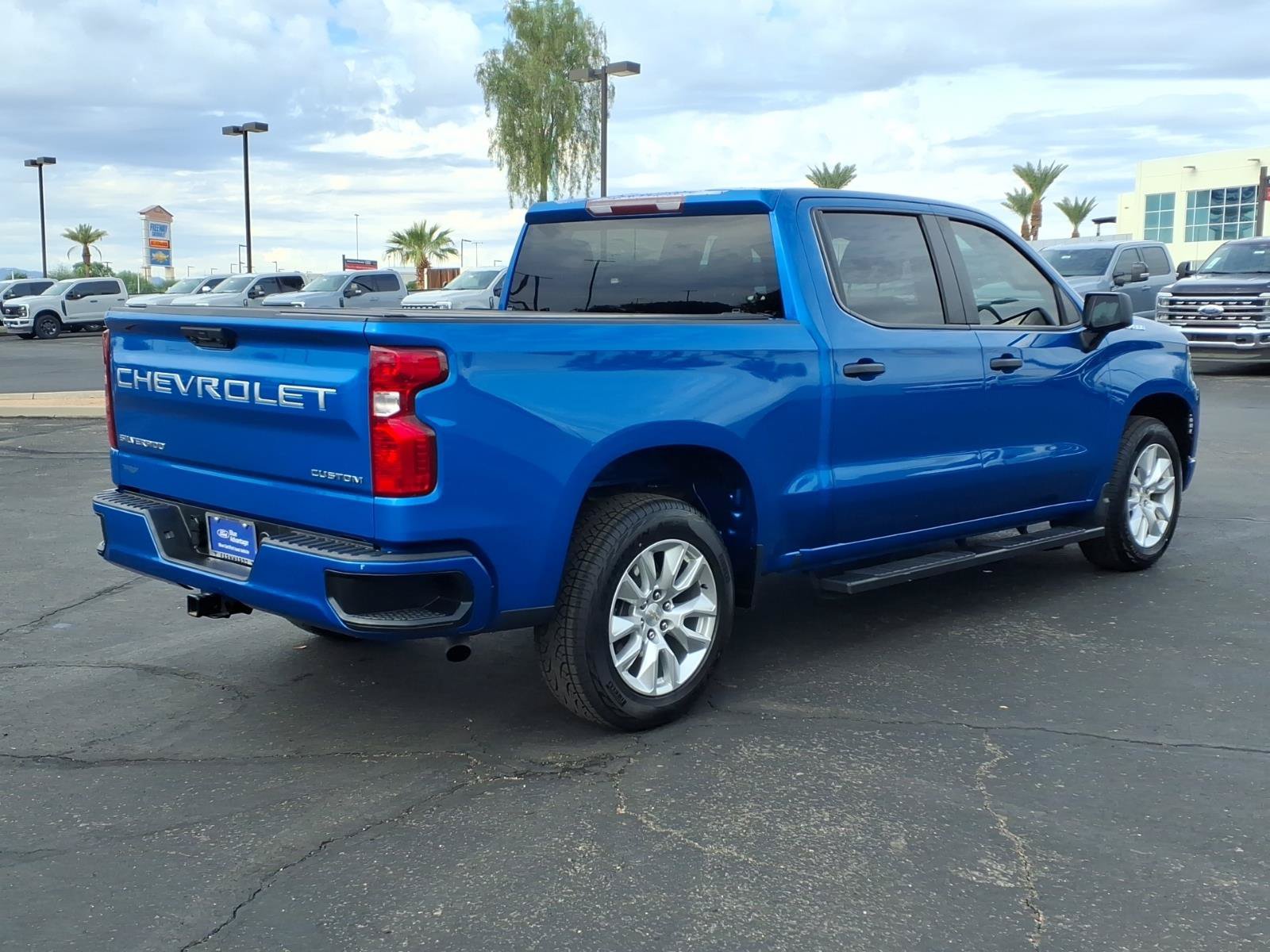Used 2023 Chevrolet Silverado 1500 Custom RWD image 6