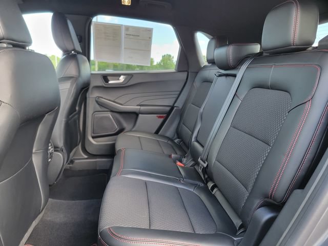 Certified 2023 Ford Escape ST-Line w/ Tech Pack #1 AWD/4WD image 21