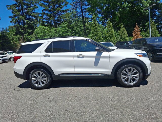 Certified 2023 Ford Explorer XLT w/ Equipment Group 202A AWD/4WD image 18