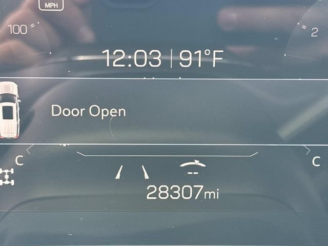 Used 2025 GMC Yukon AT4 w/ AT4 Premium Package AWD/4WD image 27
