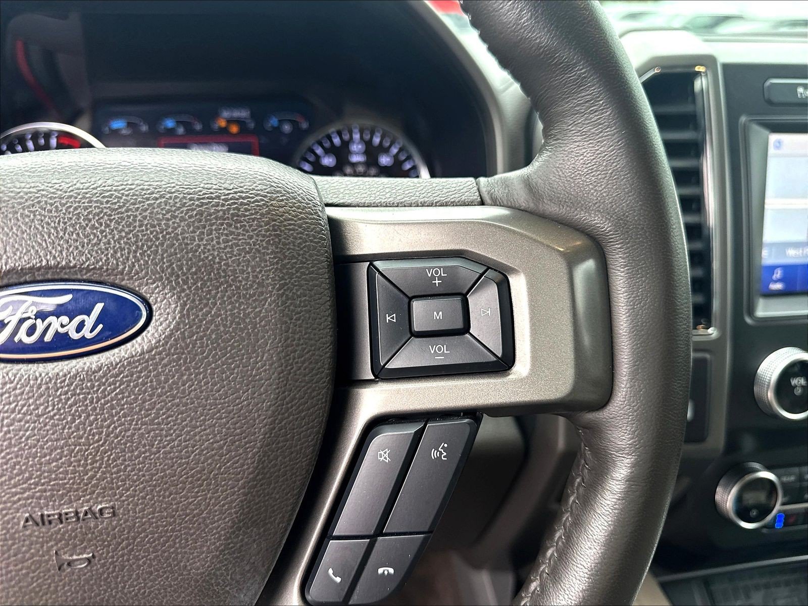 Certified 2021 Ford Expedition XLT RWD image 15
