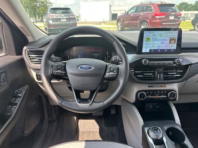 Certified 2023 Ford Escape Active AWD/4WD image 16