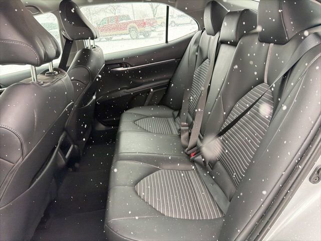 Used 2023 Toyota Camry SE image 13