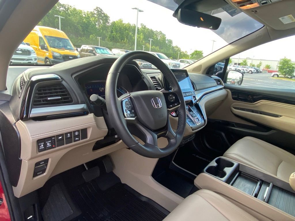 Used 2024 Honda Odyssey Touring image 9