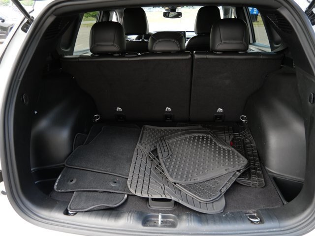 Used 2023 Jeep Compass Limited AWD/4WD image 8