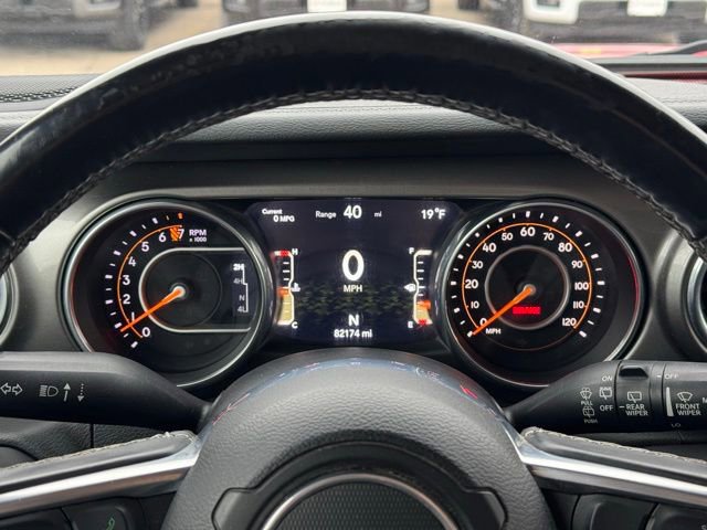 Used 2018 Jeep Wrangler Unlimited Sahara w/ Cold Weather Group image 32