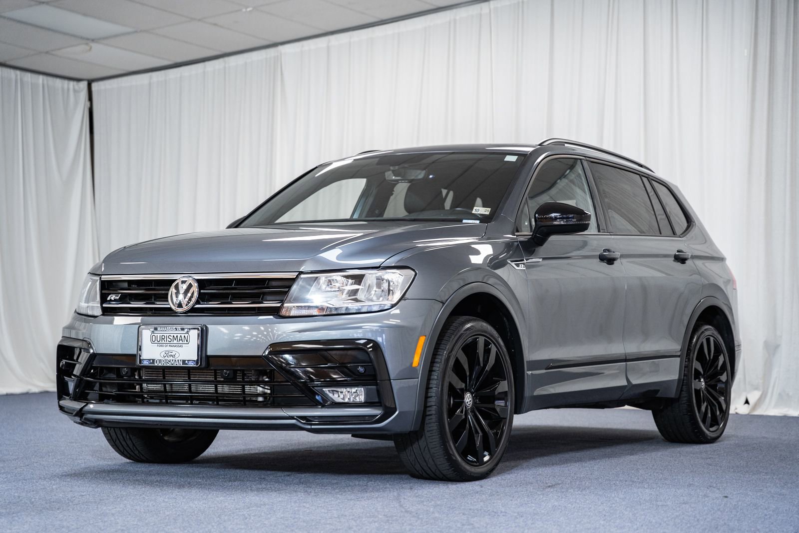 Used 2021 Volkswagen Tiguan SE R-Line image 3