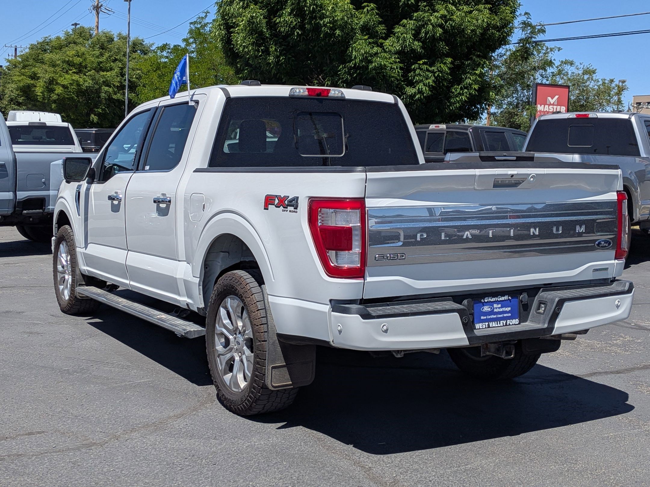 Certified 2023 Ford F150 Platinum w/ FX4 Off-Road Package AWD/4WD image 10