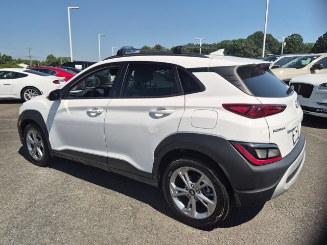 Used 2022 Hyundai Kona SEL w/ Cargo Package FWD image 6