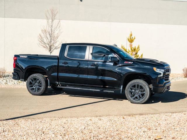 Used 2023 Chevrolet Silverado 1500 LT Trail Boss AWD/4WD image 3