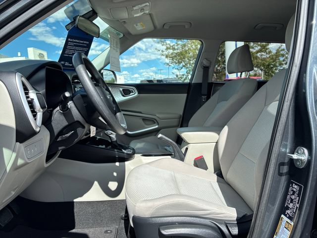 Used 2023 Kia Soul LX FWD image 15