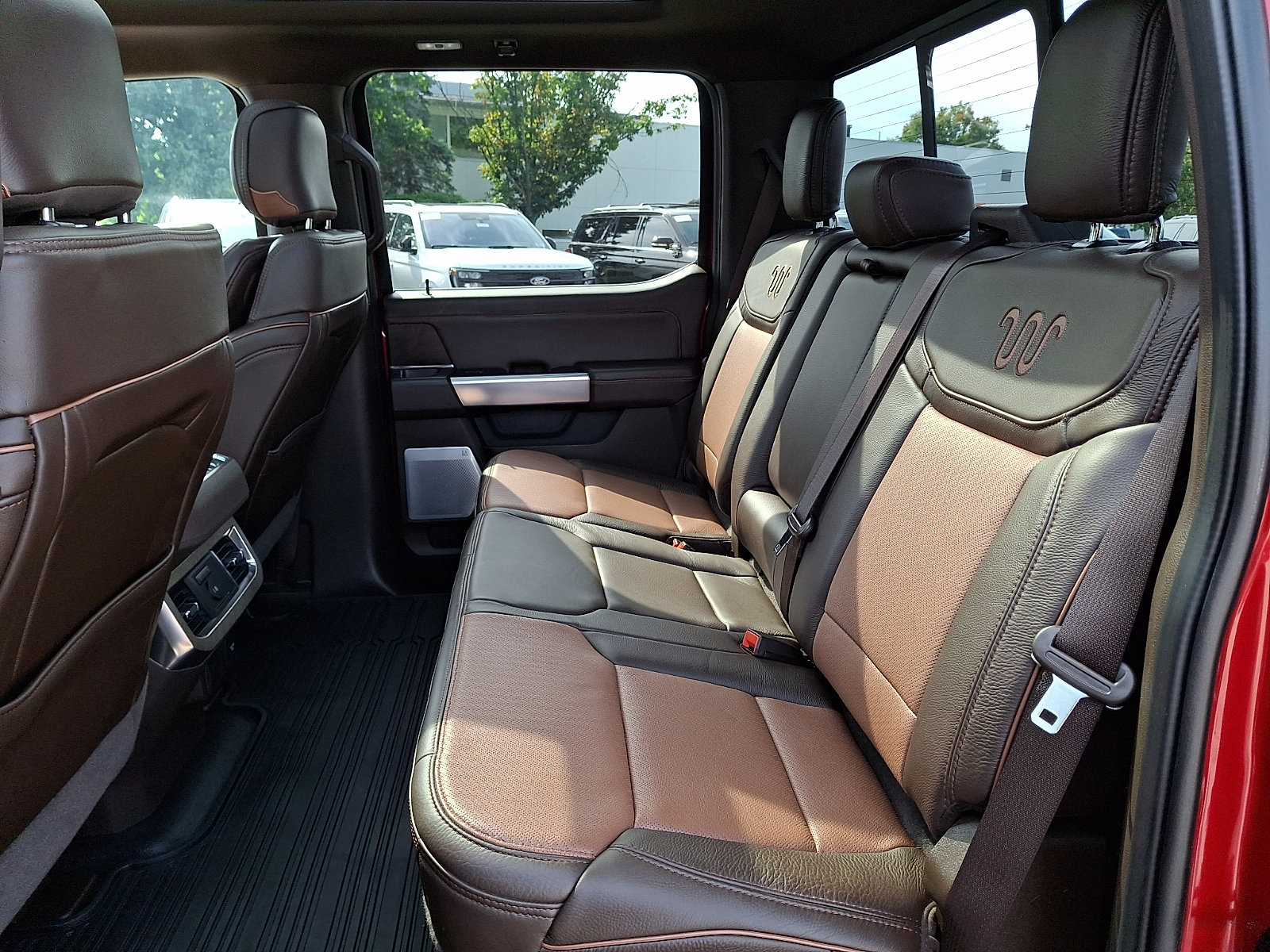 Certified 2023 Ford F450 King Ranch w/ FX4 Off-Road Package AWD/4WD image 13