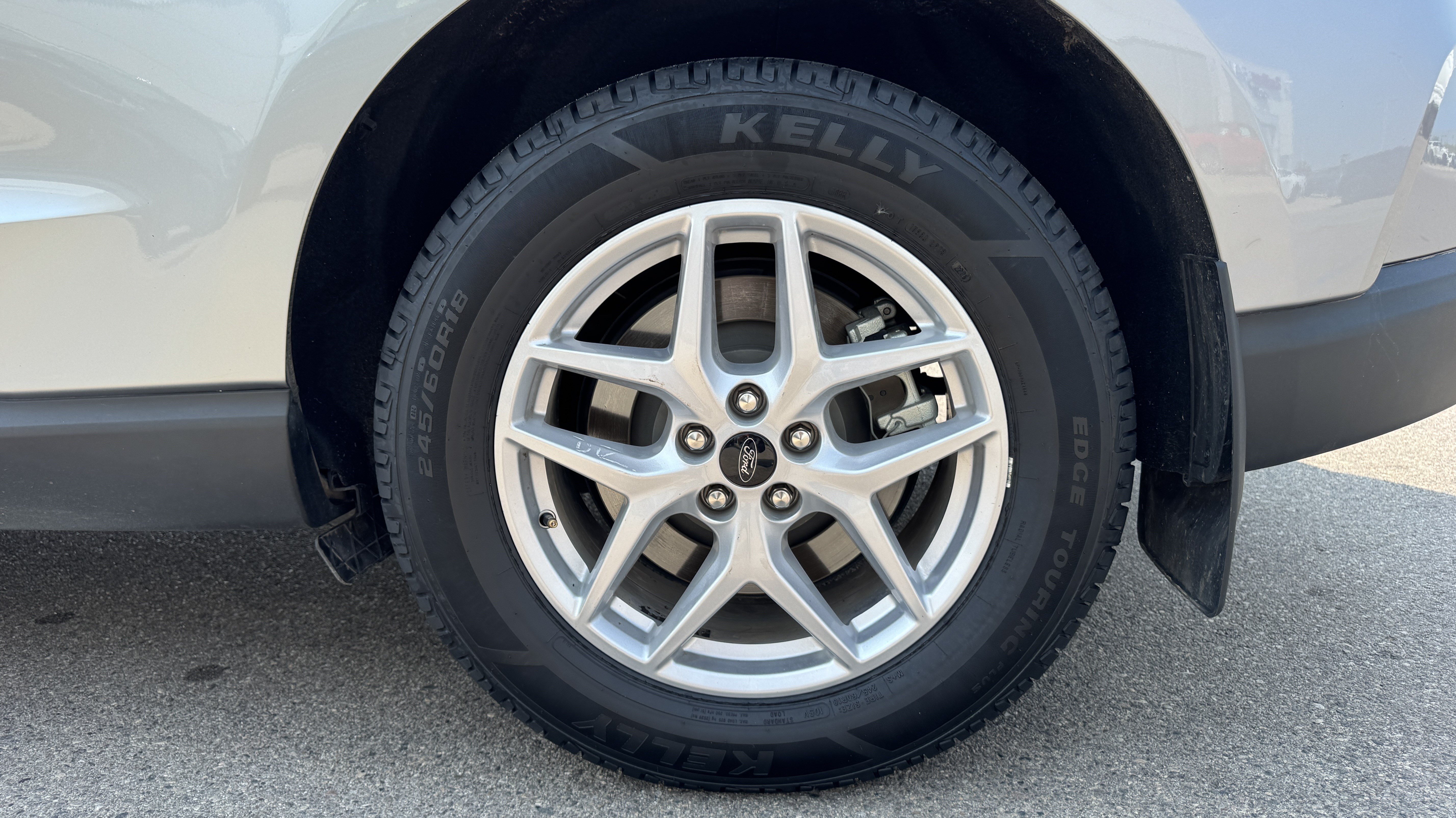 Certified 2024 Ford Edge SEL w/ Convenience Package AWD/4WD image 20