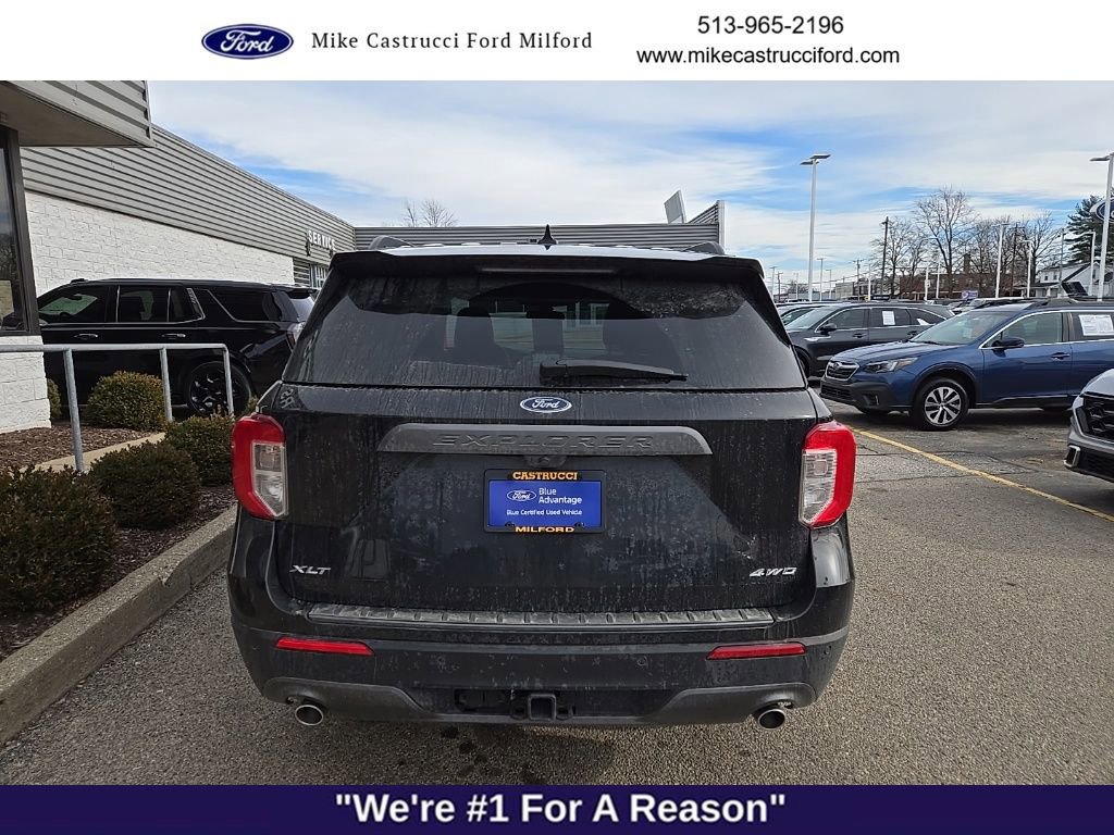 Certified 2024 Ford Explorer XLT w/ Equipment Group 202A image 3
