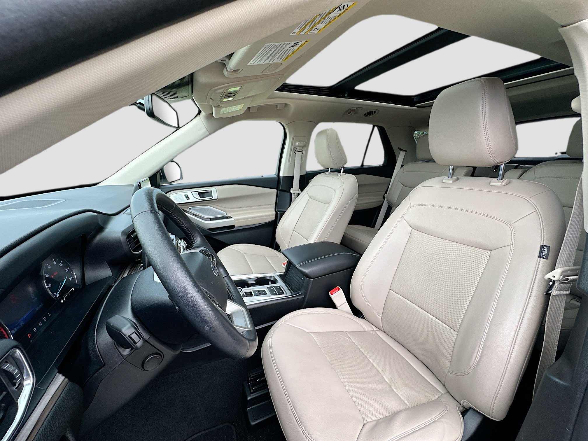 Certified 2023 Ford Explorer Limited w/ Limited Technology Package RWD image 22