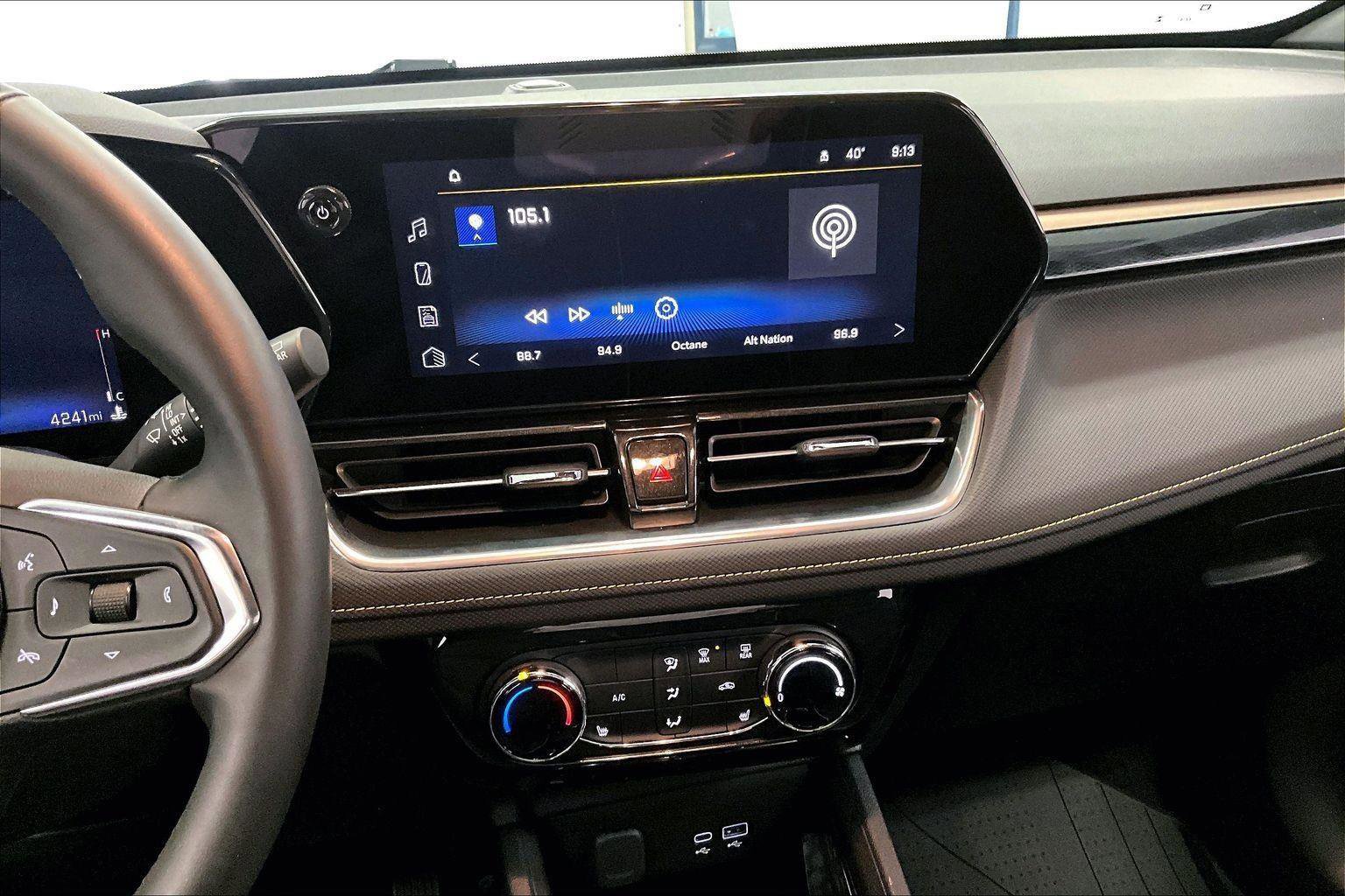 Used 2025 Chevrolet TrailBlazer ACTIV w/ Driver Confidence Package image 8