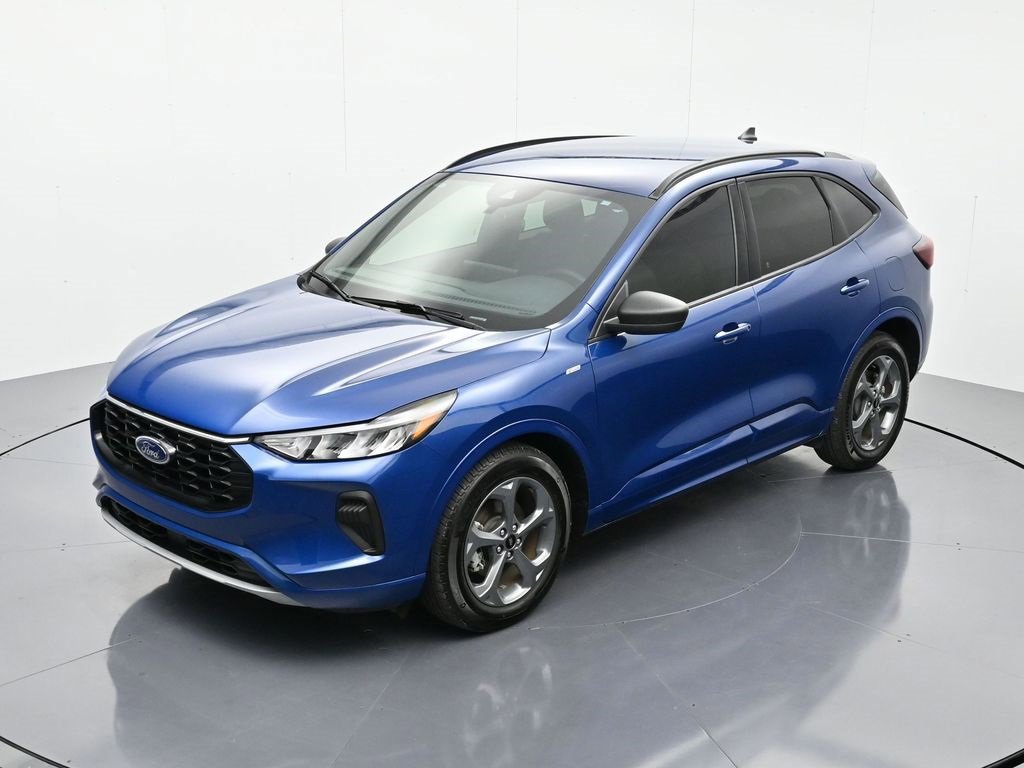 Certified 2023 Ford Escape ST-Line w/ Equipment Group 301A image 2