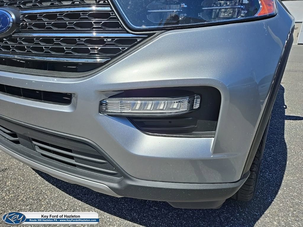Certified 2023 Ford Explorer XLT w/ Equipment Group 202A AWD/4WD image 8