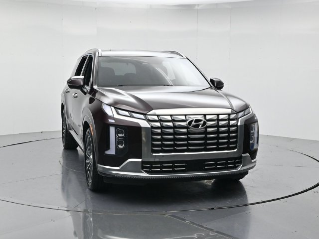 Used 2024 Hyundai Palisade Calligraphy FWD image 4