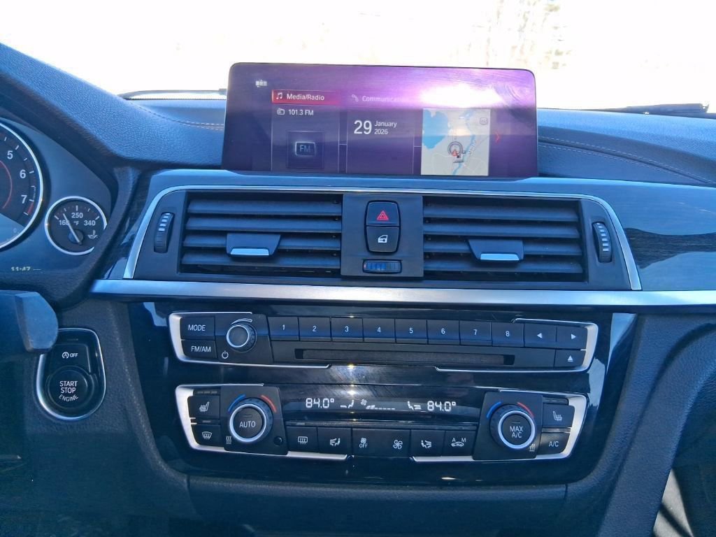 Used 2018 BMW 330i xDrive 330i xDrive w/ Convenience Package image 14