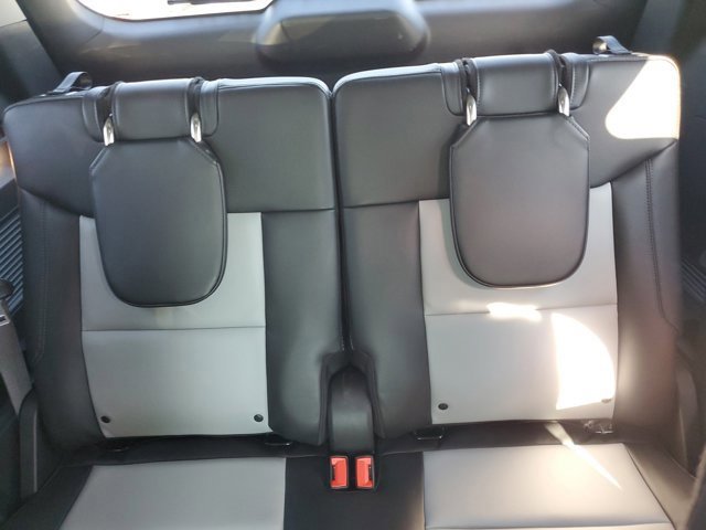 Certified 2022 Ford Explorer XLT w/ Equipment Group 202A image 11