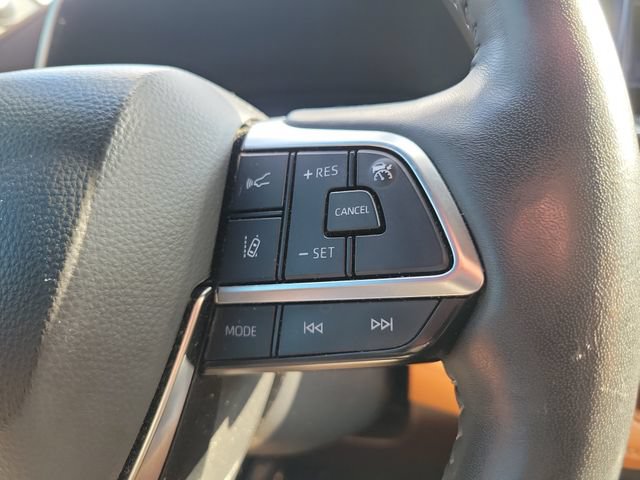 Used 2021 Toyota Highlander Platinum AWD/4WD image 18