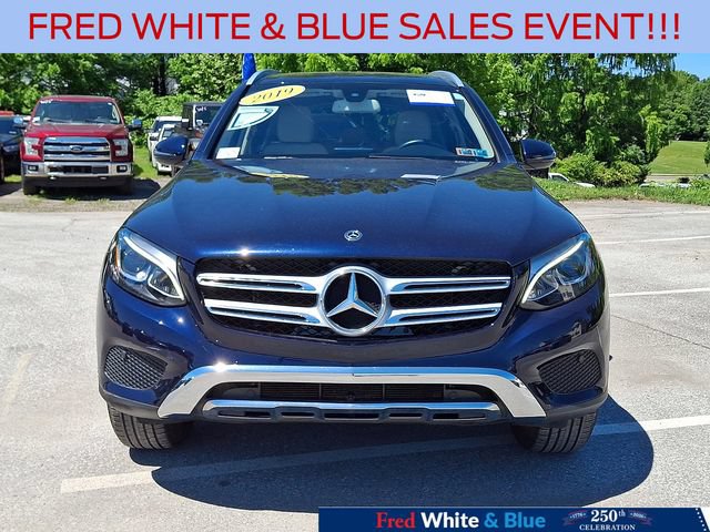Used 2019 Mercedes-Benz GLC 300 4MATIC image 3