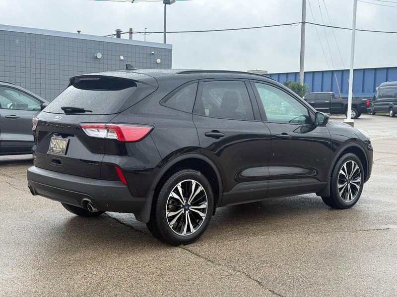 Certified 2021 Ford Escape SEL w/ SEL Stealth AWD Package image 3