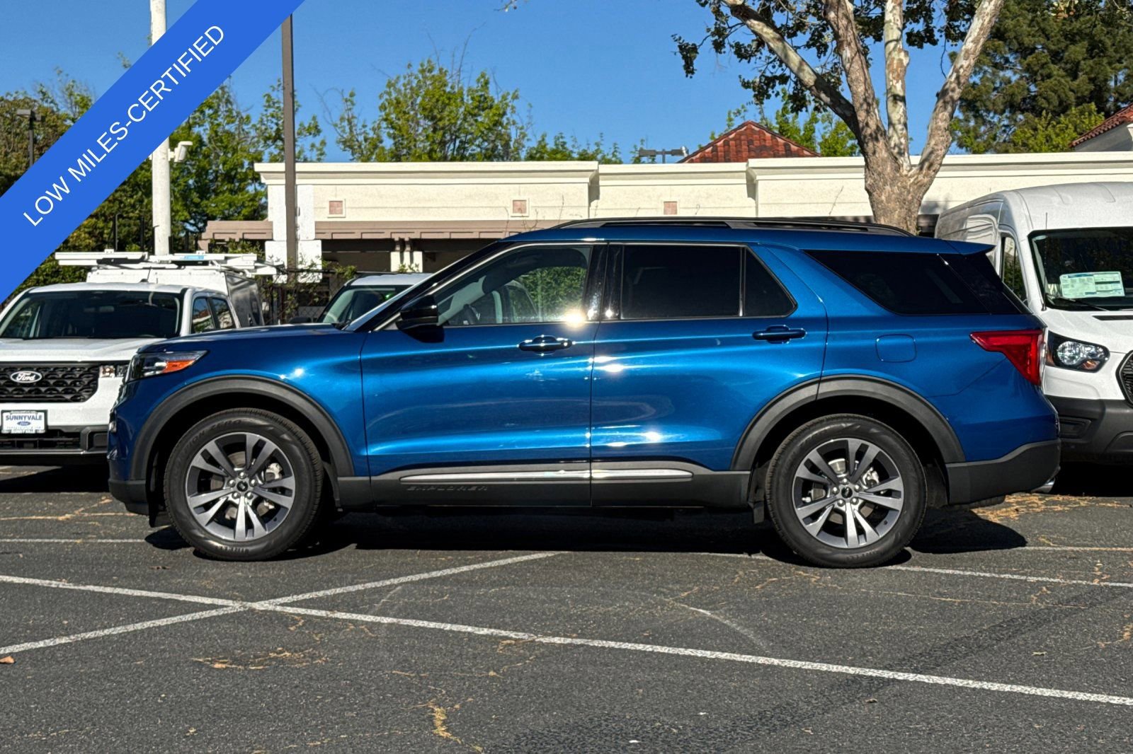 Certified 2022 Ford Explorer XLT w/ Equipment Group 202A RWD image 8
