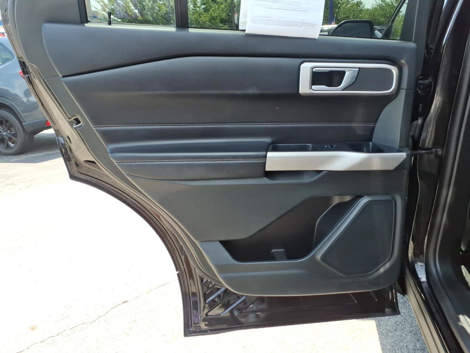 Certified 2024 Ford Explorer XLT w/ Equipment Group 202A AWD/4WD image 13