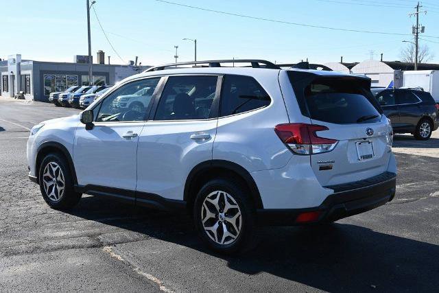 Used 2024 Subaru Forester Premium image 3