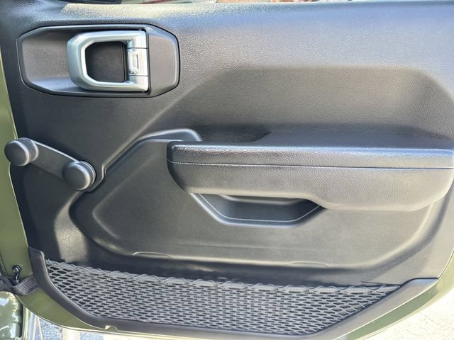 Used 2024 Jeep Wrangler Unlimited Sport AWD/4WD image 13