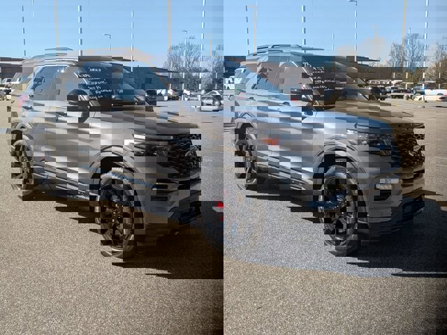 Certified 2021 Ford Explorer ST w/ Equipment Group 401A image 8