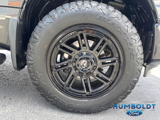 Used 2019 Nissan Titan SV w/ SV Convenience Package AWD/4WD image 9
