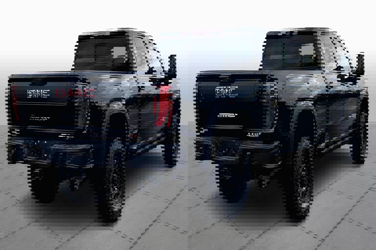 Used 2024 GMC Sierra 2500 AT4X w/ AT4X AEV Edition image 13