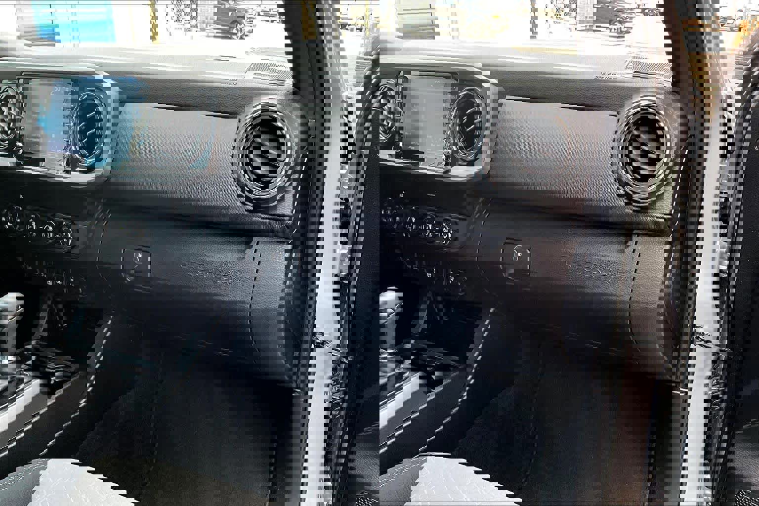 Used 2020 Toyota Tacoma TRD Sport image 20