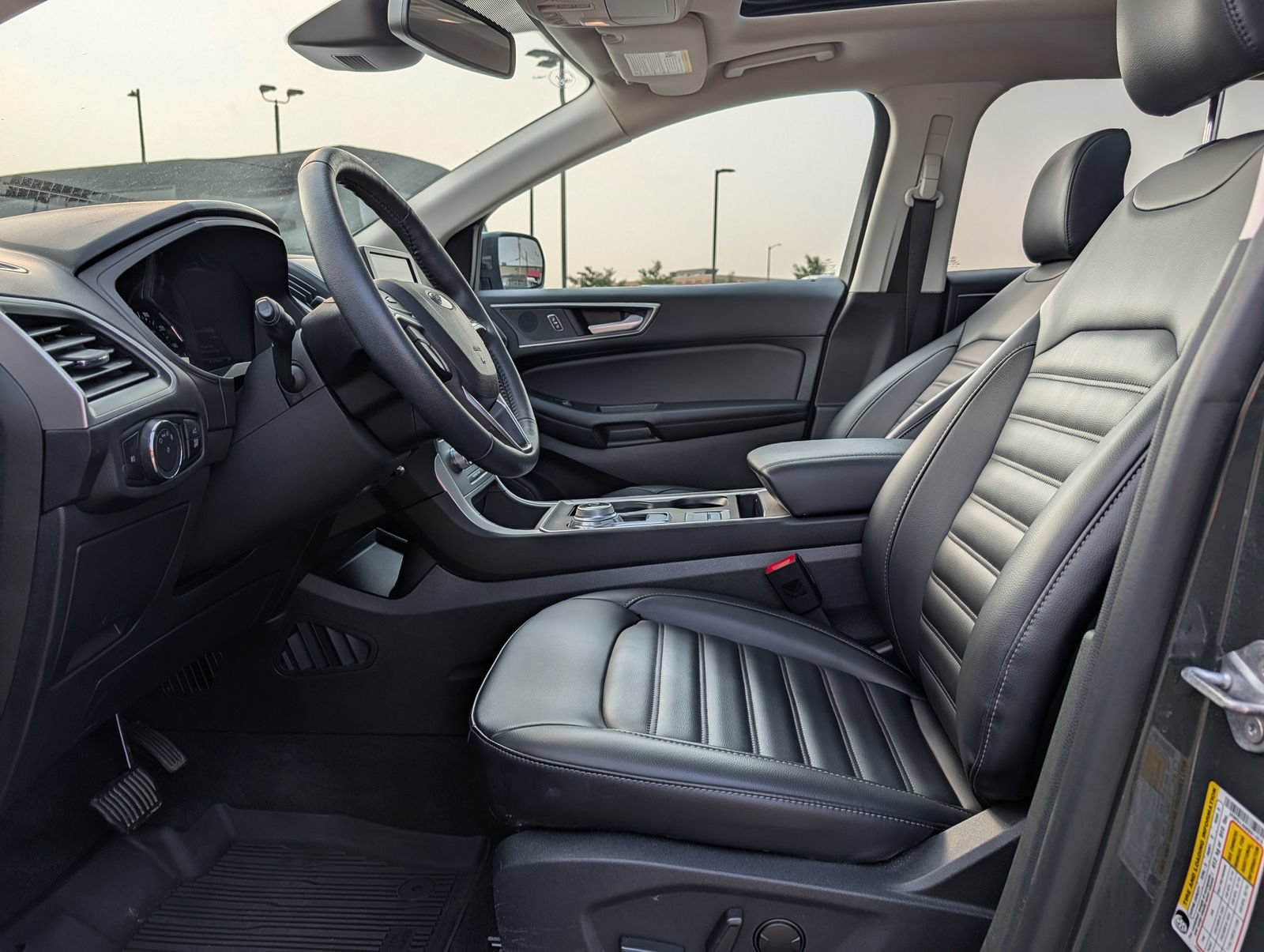 Certified 2024 Ford Edge SEL w/ Convenience Package AWD/4WD image 16