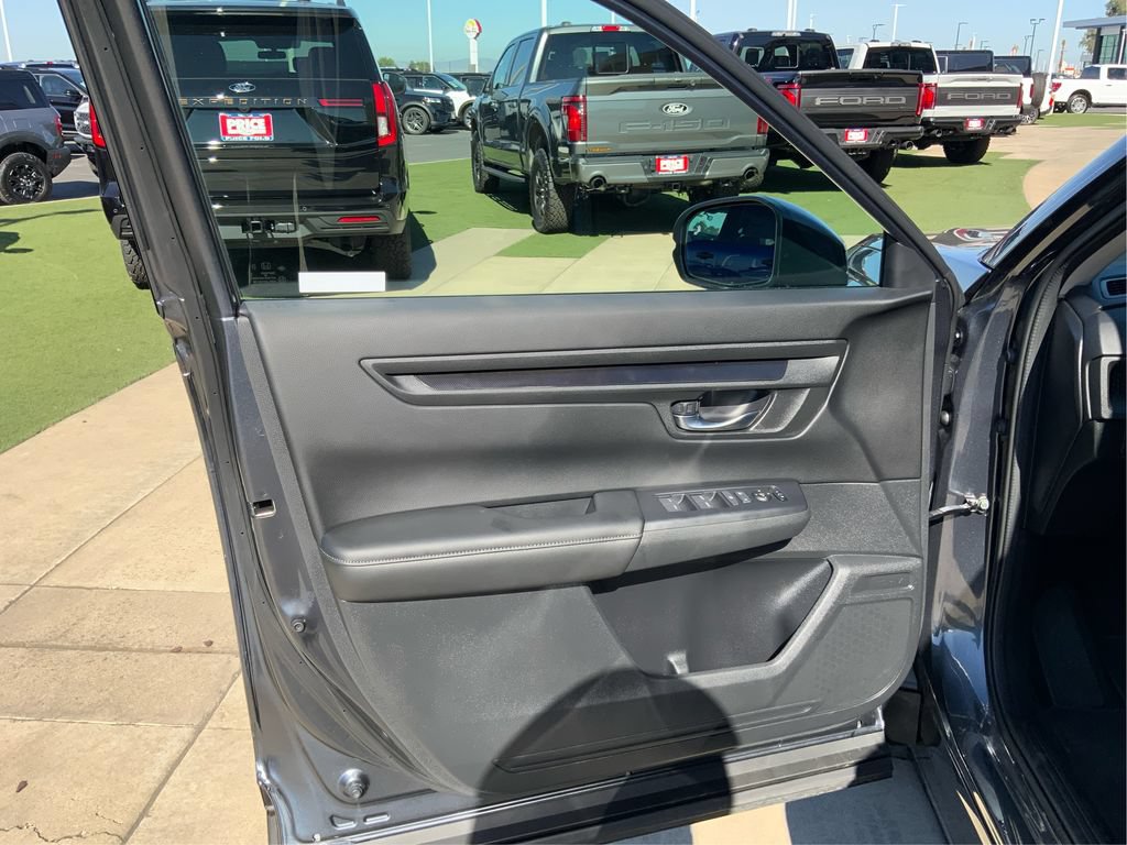 Used 2025 Honda CR-V EX image 21