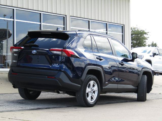 Used 2021 Toyota RAV4 XLE w/ Convenience Package AWD/4WD image 3
