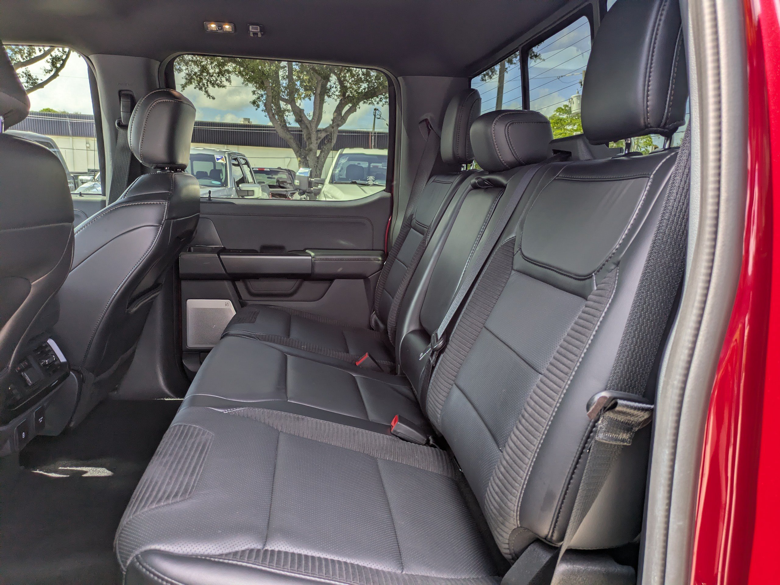 Certified 2023 Ford F150 Raptor w/ Raptor 37 Performance Package AWD/4WD image 14