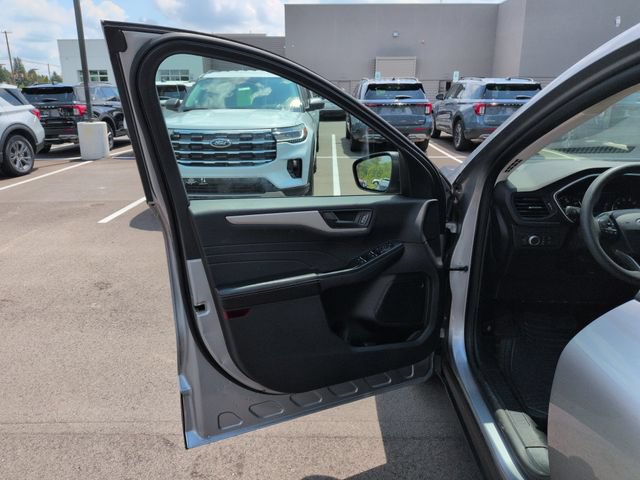 Certified 2022 Ford Escape SE AWD/4WD image 25