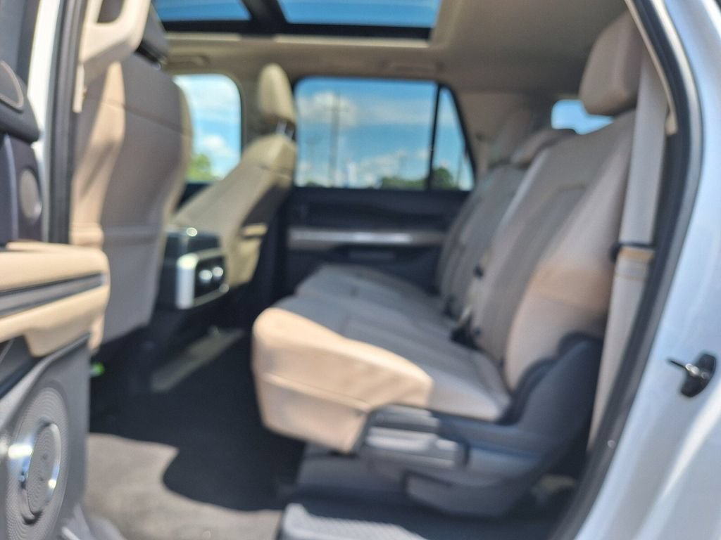 Certified 2024 Ford Expedition Max Limited RWD image 11