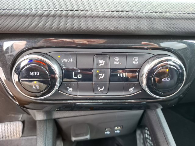 Used 2025 Chevrolet TrailBlazer LT w/ Convenience Package FWD image 25