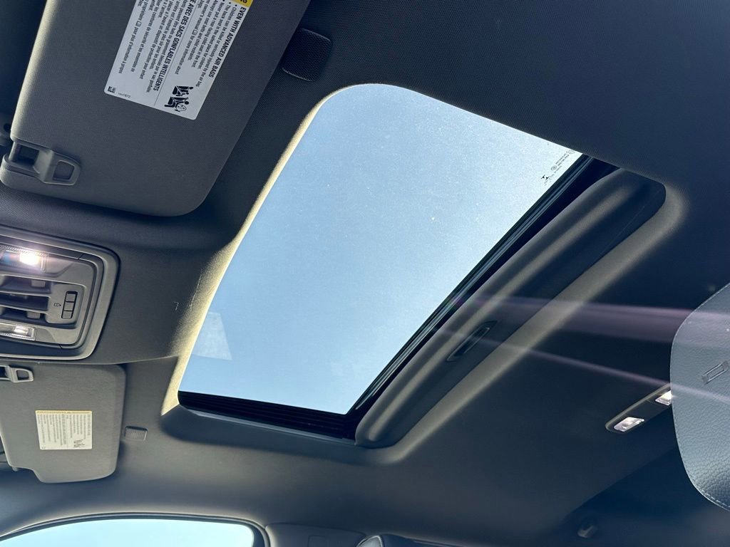 Used 2022 GMC Sierra 1500 Denali w/ Driver Alert Package II image 24