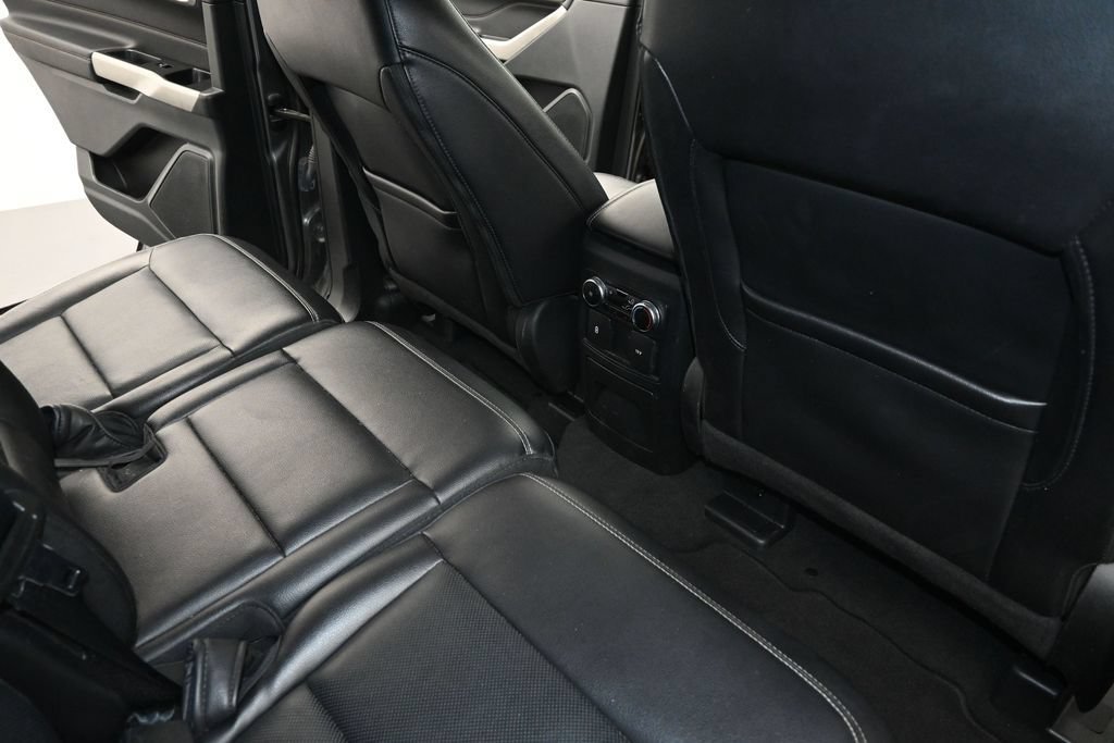 Certified 2023 Ford Explorer Limited RWD image 12